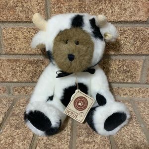 Boyd’s Mookins Plush Bear in Cow Costume